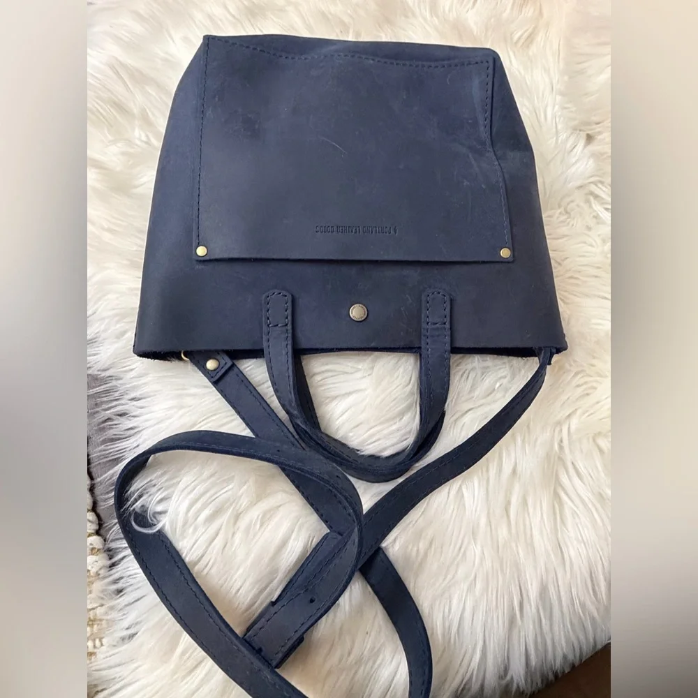 Portland Leather Midnight Blue Tote Bag.: Small wristlet included